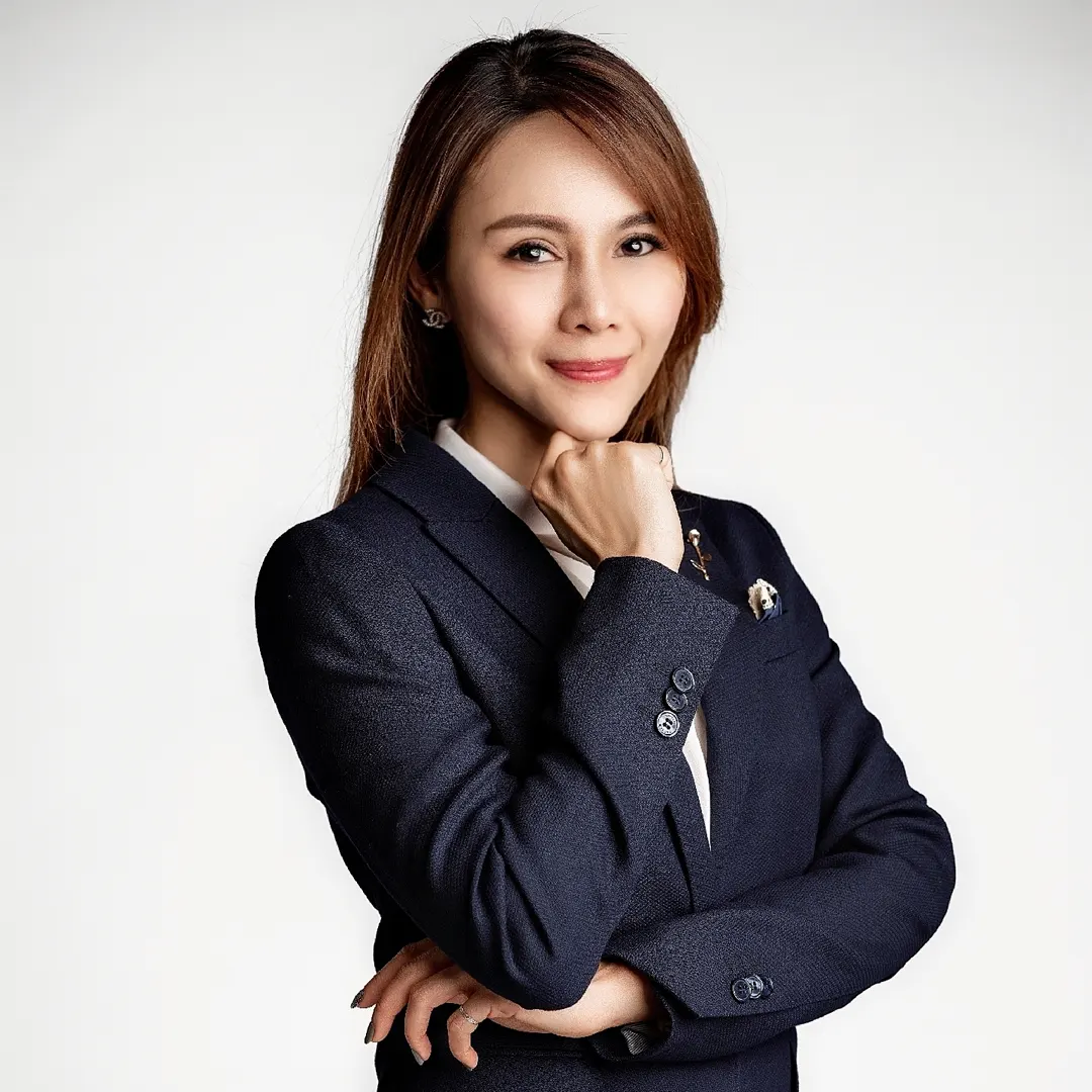 Selena Yeo – Industrial & Warehouse Expert